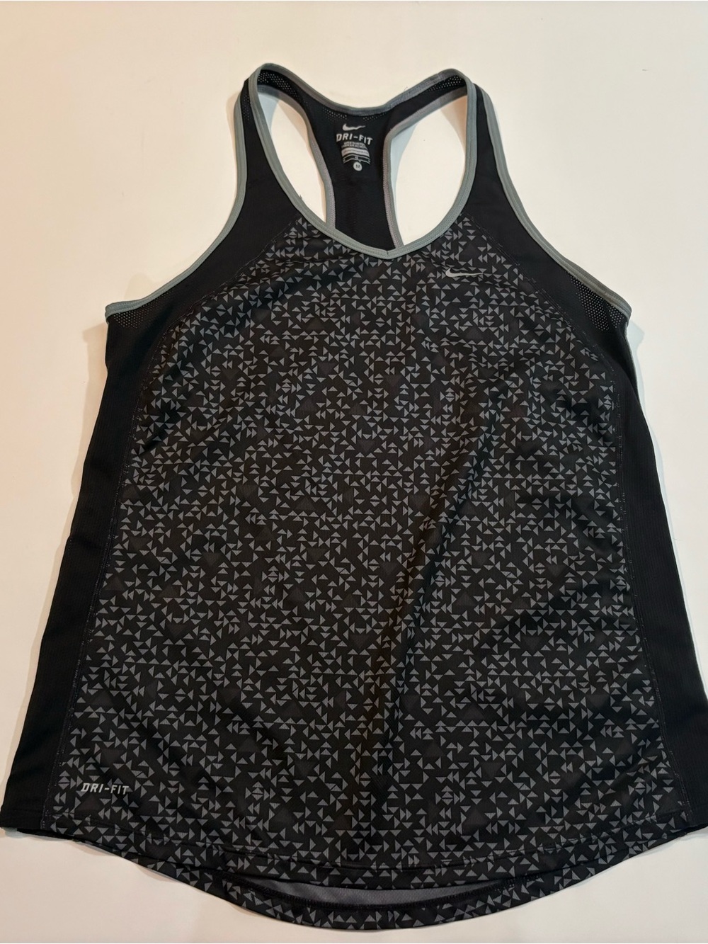 Nike Black Short Sleeve Tee with Yellow 'JAUNE Tête de Course' Graphic | Size L - Picture 9 of 9